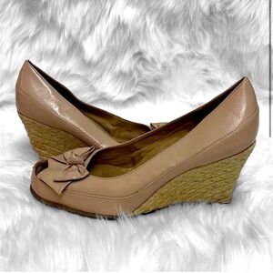 Aerosoles Well Known Nude Patent Wedge Heel Size 9.5 B-24